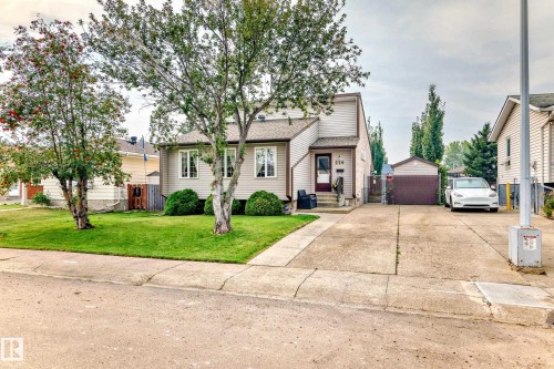 229 Warwick Road, Edmonton, AB - Outdoor With Facade