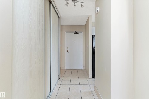 1401 12141 Jasper Avenue, Edmonton, AB - Indoor Photo Showing Other Room