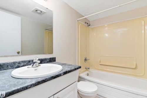 1401 12141 Jasper Avenue, Edmonton, AB - Indoor Photo Showing Bathroom