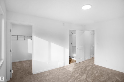 29 1430 Aster Way, Edmonton, AB - Indoor Photo Showing Other Room