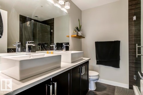 1201 10238 103 Street, Edmonton, AB - Indoor Photo Showing Bathroom