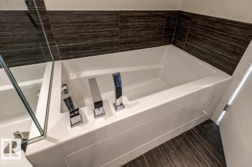 1201 10238 103 Street, Edmonton, AB - Indoor Photo Showing Bathroom