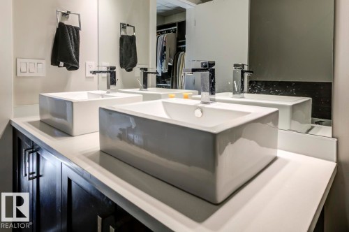 1201 10238 103 Street, Edmonton, AB - Indoor Photo Showing Bathroom