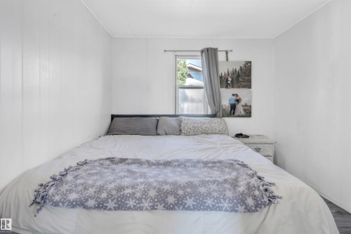 View of bedroom - 4702 50 Avenue, Cold Lake, AB - Indoor Photo Showing Bedroom