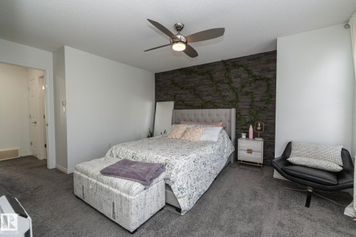 7409 22 Ave, Edmonton, AB - Indoor Photo Showing Bedroom