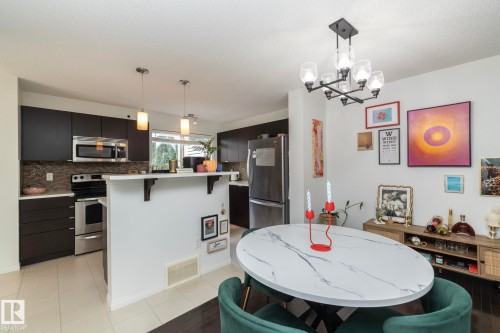 7409 22 Ave, Edmonton, AB - Indoor