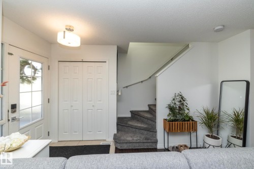 7409 22 Ave, Edmonton, AB - Indoor