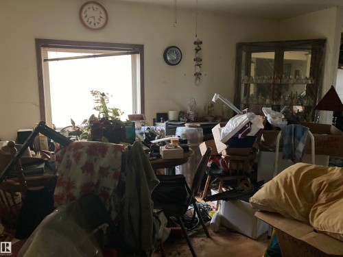47518 644 Twp Road, Rural Bonnyville M.D., AB - Indoor Photo Showing Living Room