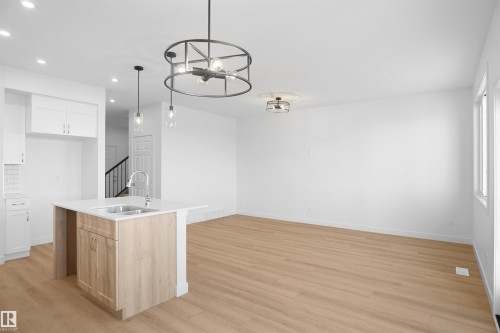 2128 210 Street, Edmonton, AB - Indoor