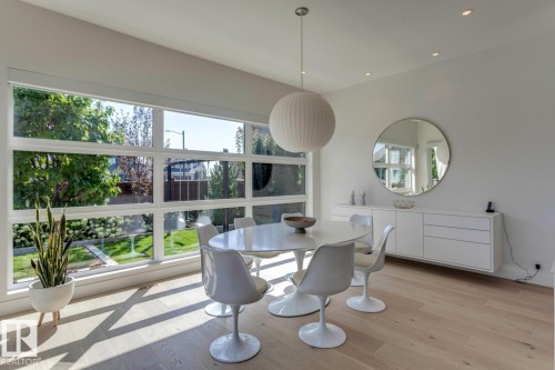 682 Howatt Drive, Edmonton, AB - Indoor Photo Showing Dining Room