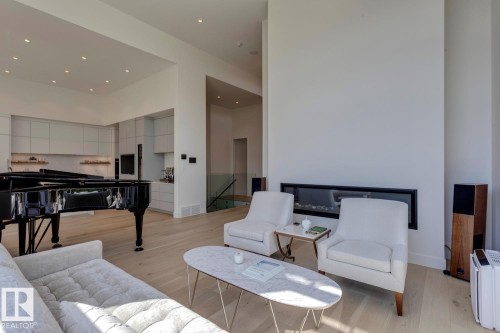 682 Howatt Drive, Edmonton, AB - Indoor Photo Showing Other Room