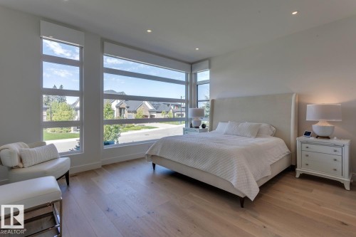 682 Howatt Drive, Edmonton, AB - Indoor Photo Showing Bedroom