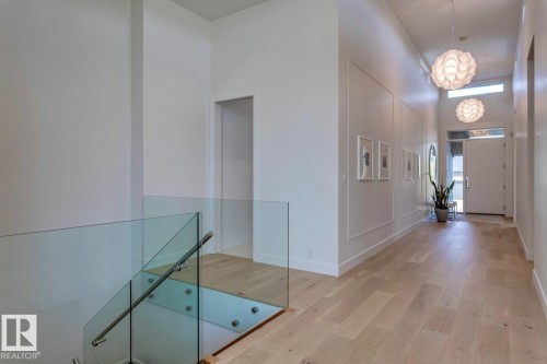 682 Howatt Drive, Edmonton, AB - Indoor Photo Showing Other Room