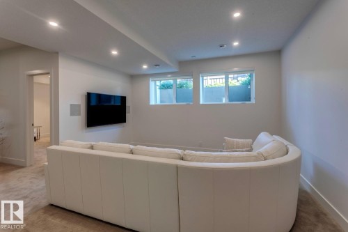 682 Howatt Drive, Edmonton, AB - Indoor