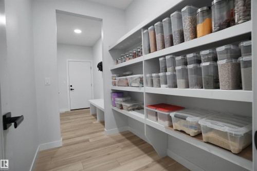 1664 27 Street, Edmonton, AB - Indoor Photo Showing Other Room