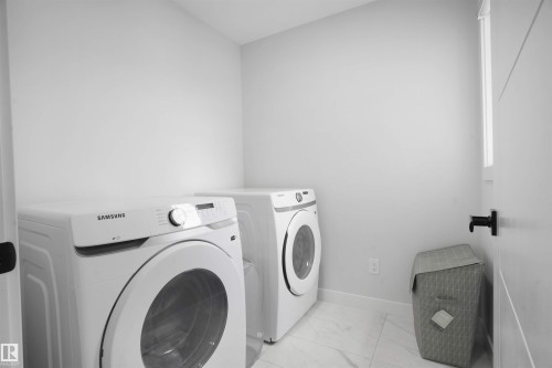 1664 27 Street, Edmonton, AB - Indoor Photo Showing Laundry Room
