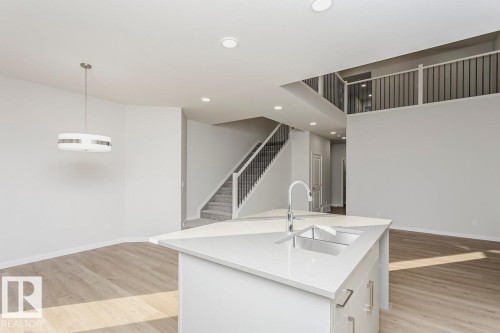 4519 Warbler Loop, Edmonton, AB - Indoor Photo Showing Kitchen