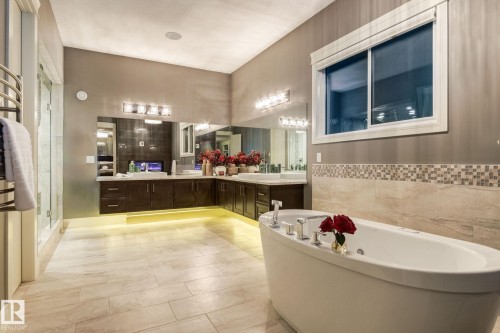 4096 Whispering River Drive, Edmonton, AB - Indoor Photo Showing Bathroom