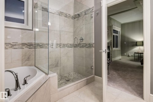 4096 Whispering River Drive, Edmonton, AB - Indoor Photo Showing Bathroom