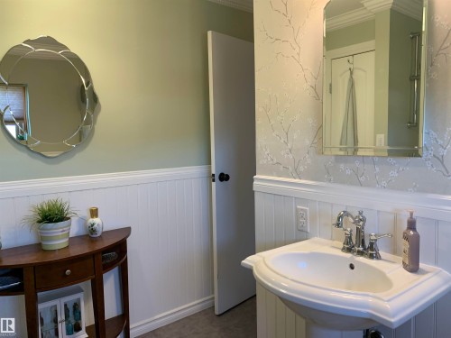 Twp 523 Rr 121, Rural Minburn County, AB - Indoor Photo Showing Bathroom