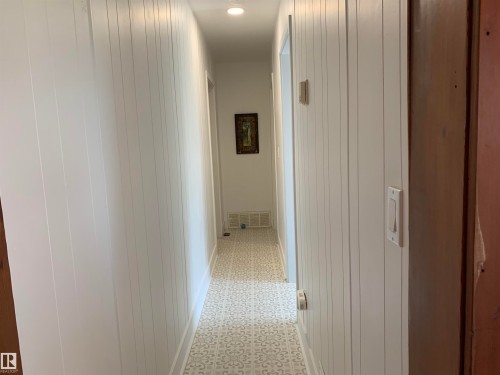 Twp 523 Rr 121, Rural Minburn County, AB - Indoor Photo Showing Other Room