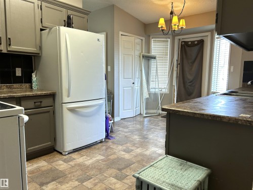 166 West Liberty Crescent, Millet, AB - Indoor Photo Showing Kitchen