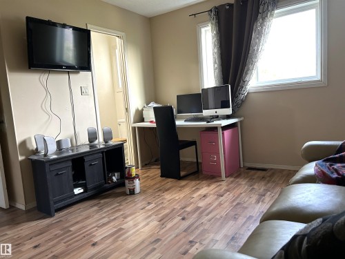 166 West Liberty Crescent, Millet, AB - Indoor Photo Showing Office