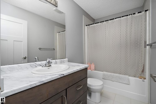 9852 224 Street, Edmonton, AB - Indoor Photo Showing Bathroom