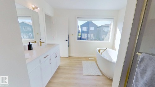 9238 Pear Drive, Edmonton, AB - Indoor Photo Showing Other Room