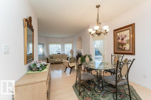 205 11308 130 Avenue, Edmonton, AB - Indoor Photo Showing Dining Room