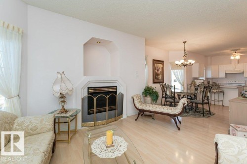 205 11308 130 Avenue, Edmonton, AB - Indoor Photo Showing Living Room