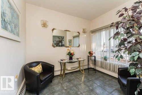 205 11308 130 Avenue, Edmonton, AB - Indoor Photo Showing Other Room