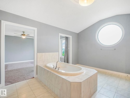 1703 33B Street, Edmonton, AB - Indoor Photo Showing Bathroom