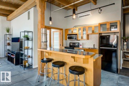 208 10309 107 Street, Edmonton, AB - Indoor Photo Showing Kitchen