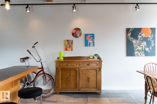 208 10309 107 Street, Edmonton, AB - Indoor