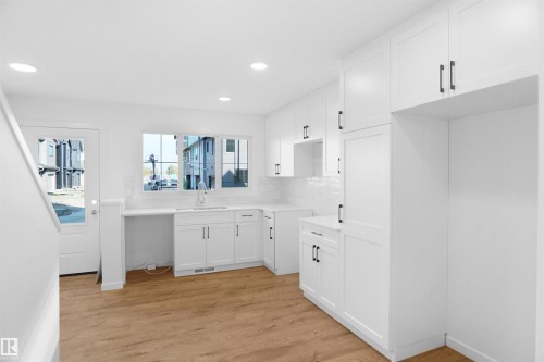 96 1430 Aster Way, Edmonton, AB - Indoor Photo Showing Other Room