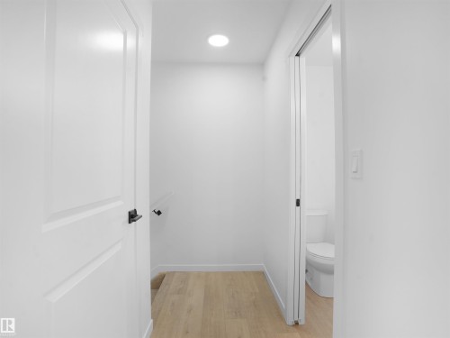 16 1430 Aster Way, Edmonton, AB - Indoor