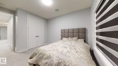 215 Glenridding Ravine Road, Edmonton, AB - Indoor Photo Showing Bedroom