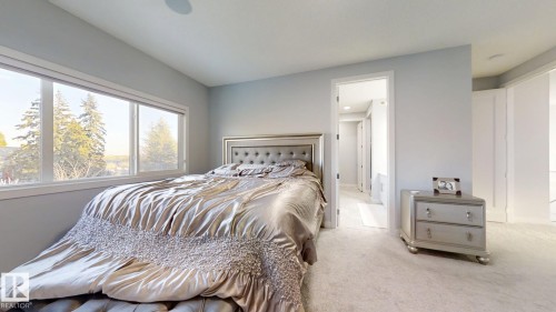 215 Glenridding Ravine Road, Edmonton, AB - Indoor Photo Showing Bedroom