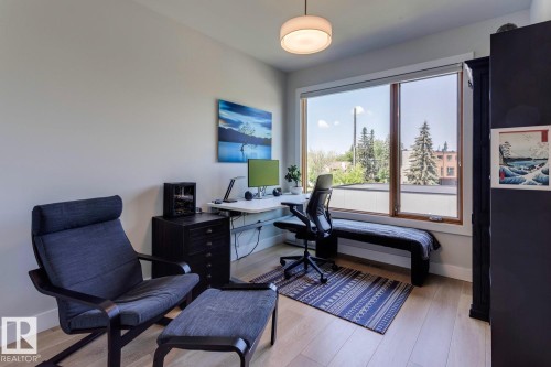 12420 103 Avenue, Edmonton, AB - Indoor Photo Showing Office