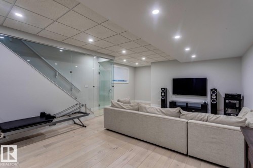 12420 103 Avenue, Edmonton, AB - Indoor Photo Showing Basement