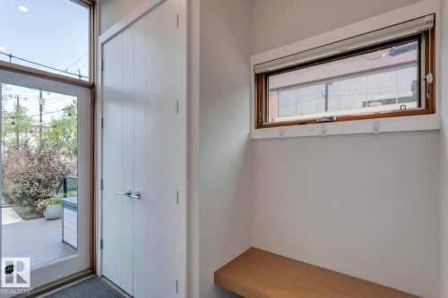 12420 103 Avenue, Edmonton, AB - Indoor Photo Showing Other Room