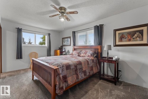 1102 13 Avenue, Cold Lake, AB - Indoor Photo Showing Bedroom