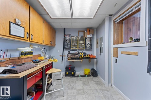 1102 13 Avenue, Cold Lake, AB - Indoor