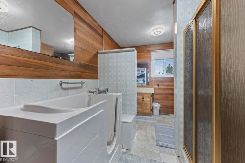 1102 13 Avenue, Cold Lake, AB - Indoor Photo Showing Laundry Room