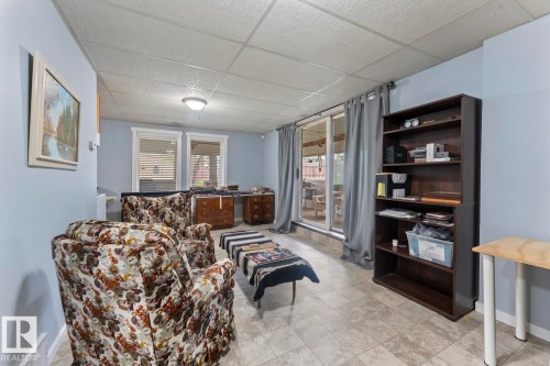 1102 13 Avenue, Cold Lake, AB - Indoor