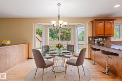 103 WOLF WILLOW Crescent  Edmonton, AB T5T 1T1