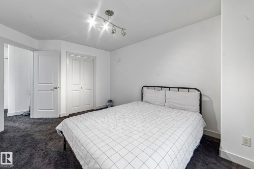 3695 Allan Drive, Edmonton, AB - Indoor Photo Showing Bedroom