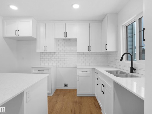 2019 210 Street, Edmonton, AB - Indoor Photo Showing Kitchen With Double Sink With Upgraded Kitchen