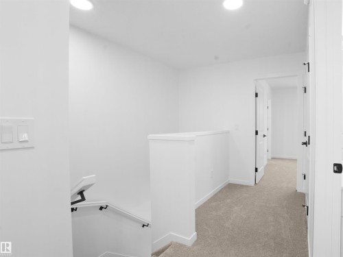 2019 210 Street, Edmonton, AB - Indoor Photo Showing Other Room